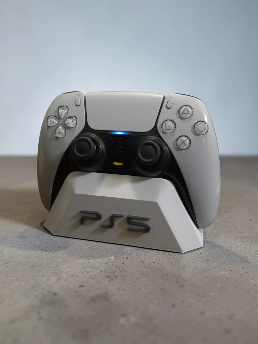 3d Printed DualSense PS5 Controller Stands in Custom Colors